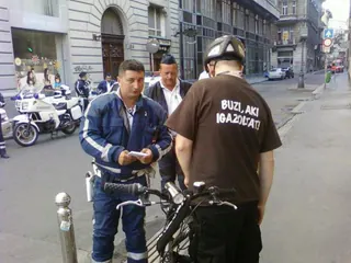Igazoltatás